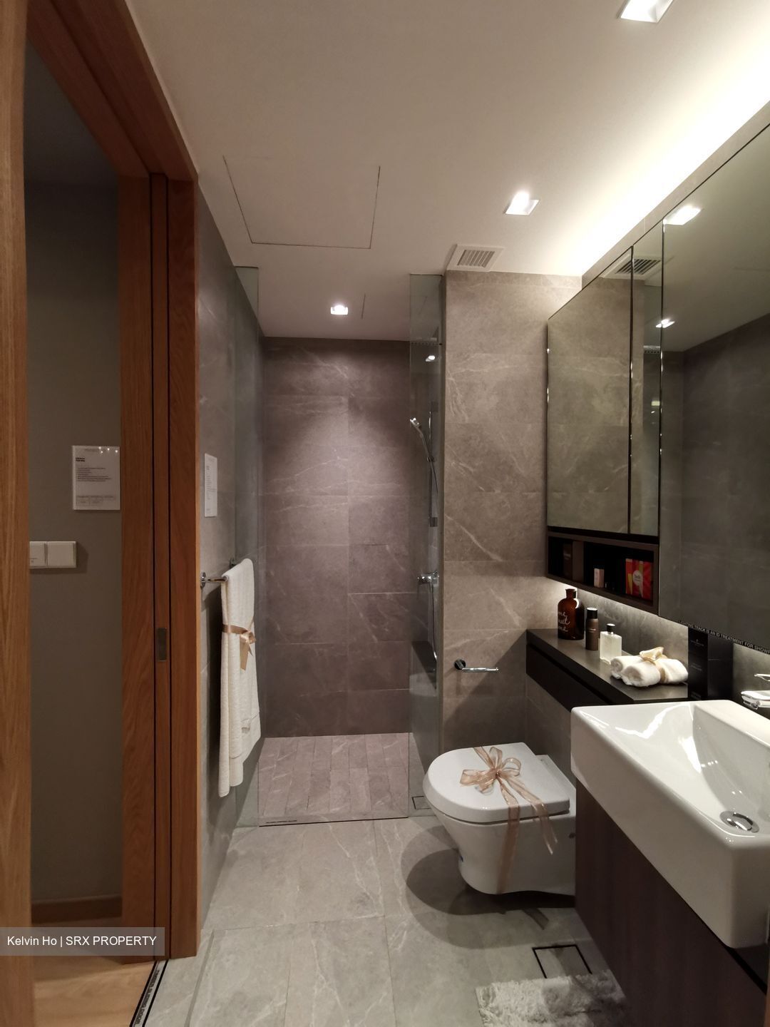 The Botany At Dairy Farm (D23), Condominium For Sale 98253121